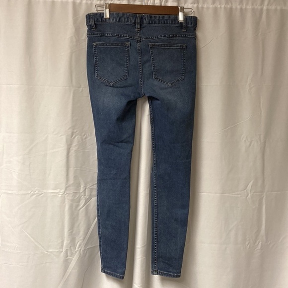 Free People Distressed Knee Jeans - Picture 6 of 15